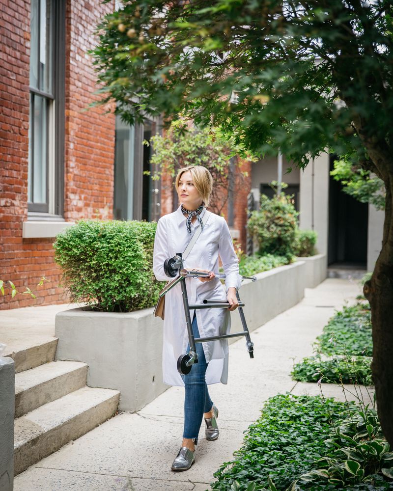 An image of Alex Sachel, a Style Consultant based out of Chattanooga, TN as she heads to a closet management session.